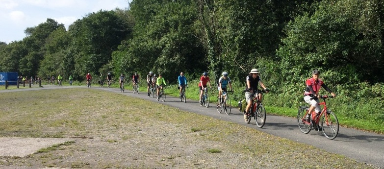 A ride leaves the Dunvant RFC.